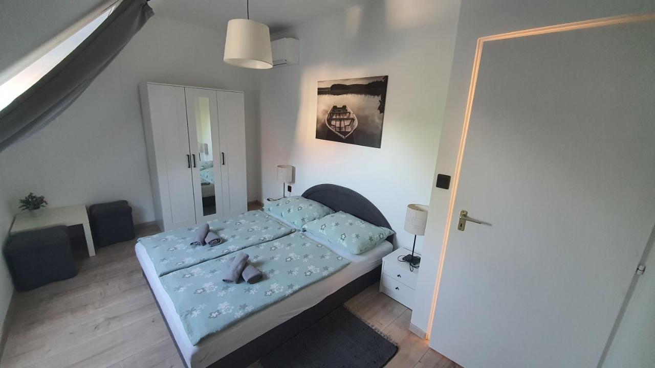 Apartman Soos -- Only For Relaxation, Not For Party! Siófok Eksteriør billede
